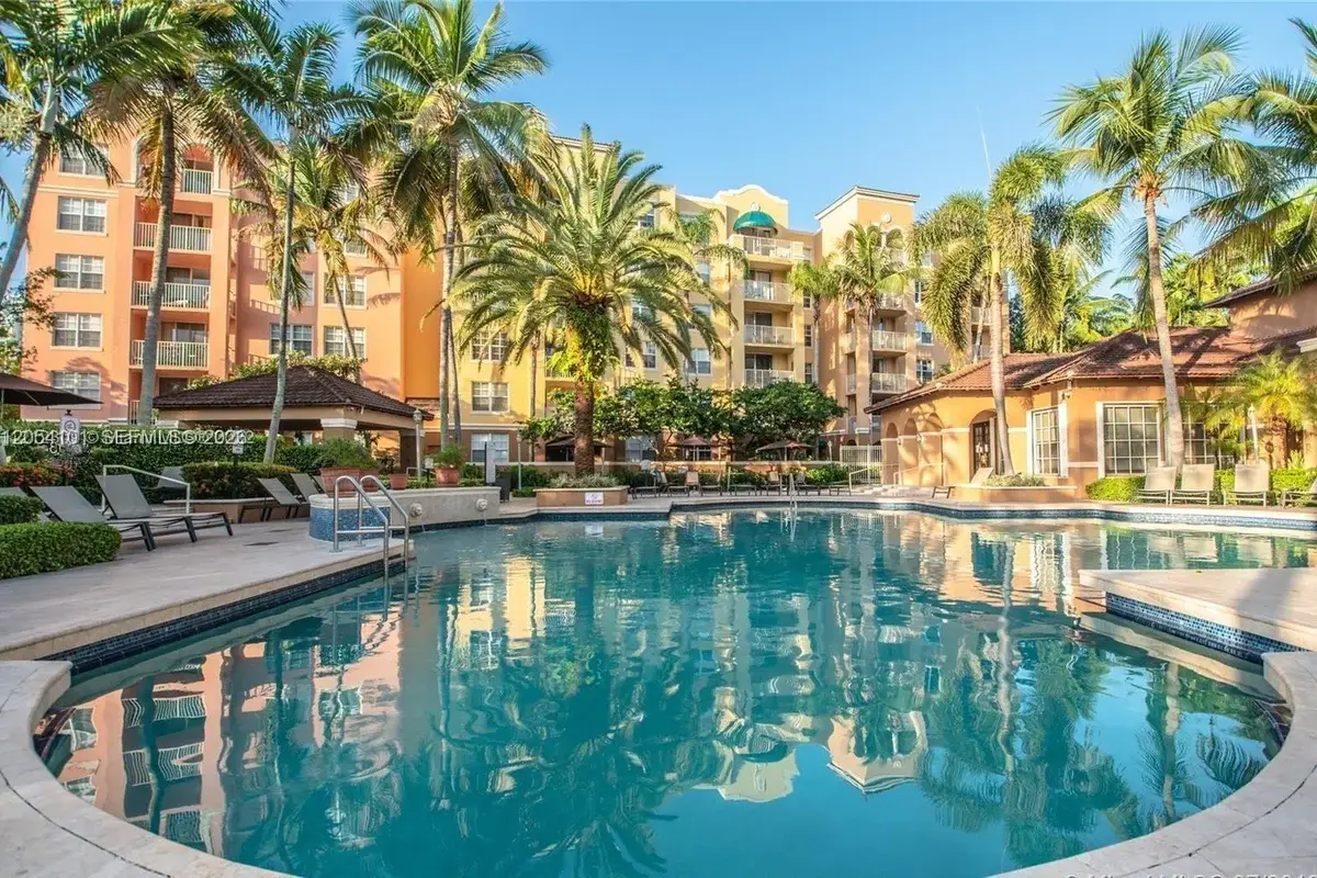 19901 E Country Club Dr #2401, Aventura: photo 1 of 40