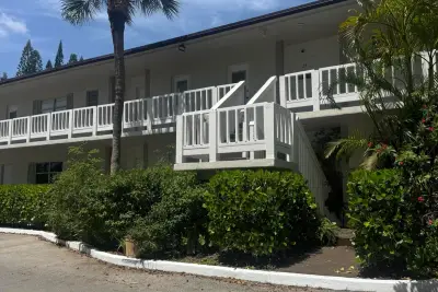 610 SE 2nd Ave #L27, Deerfield Beach: photo 1 of 21