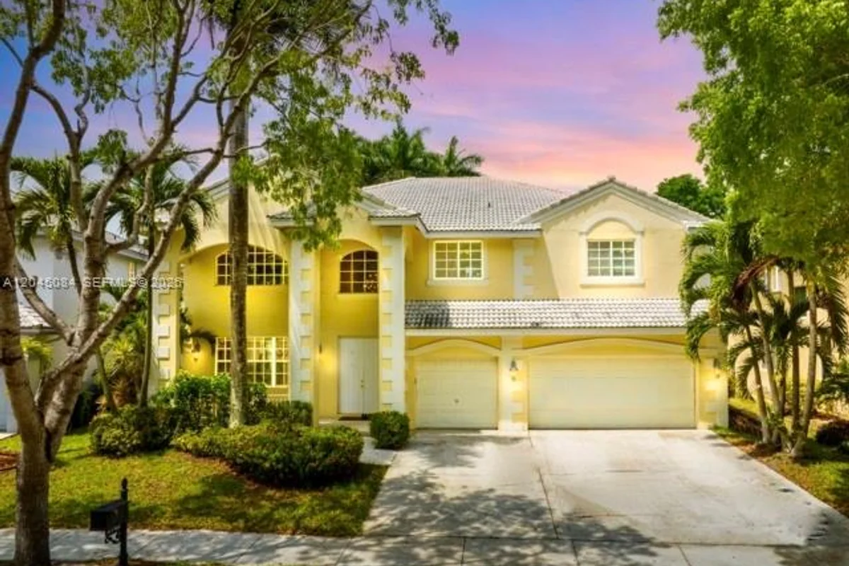 3745 Heron Ridge Ln, Weston: photo 1 of 35