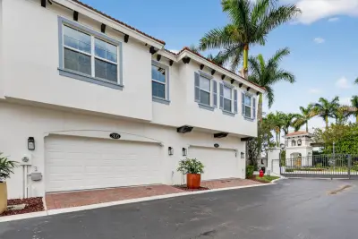 3106 Waterside Cir, Boynton Beach: photo 1 of 40