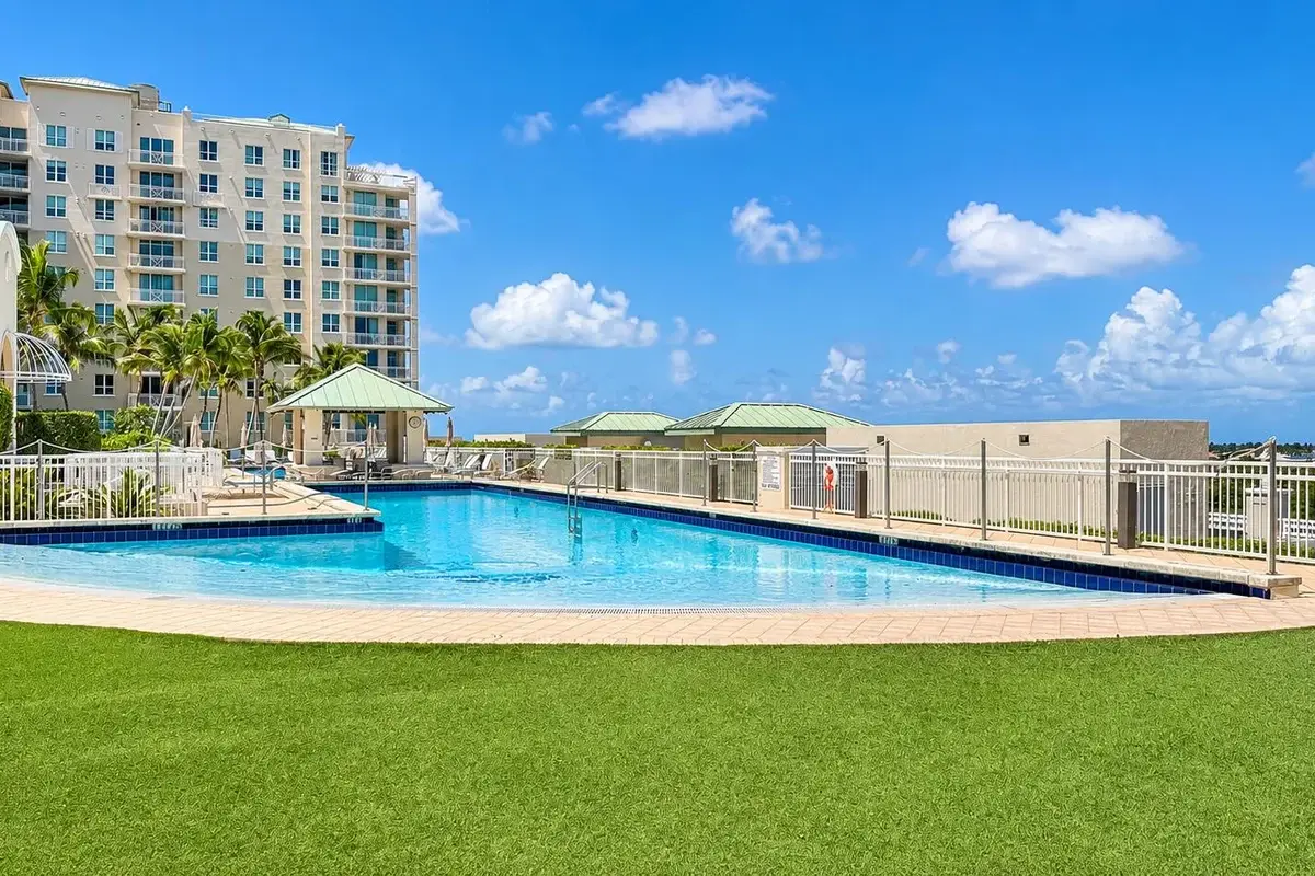 350 N Federal Hwy N #715, Boynton Beach: photo 1 of 23