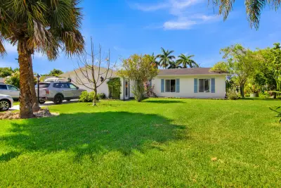 3079 Indian Trl, Lake Worth: photo 1 of 25