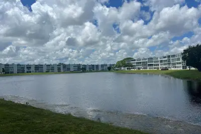 4053 Harwood E, Deerfield Beach: photo 1 of 4