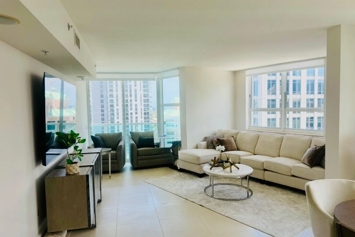 350 SE 2nd St #2630, Fort Lauderdale: photo 1 of 20
