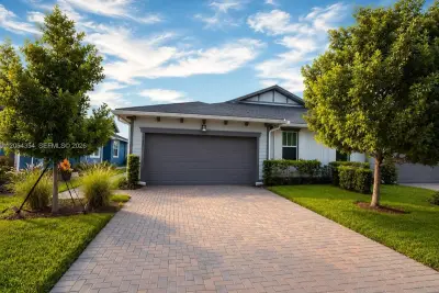 1263 Tangled Orchard Trace, Loxahatchee: photo 1 of 36