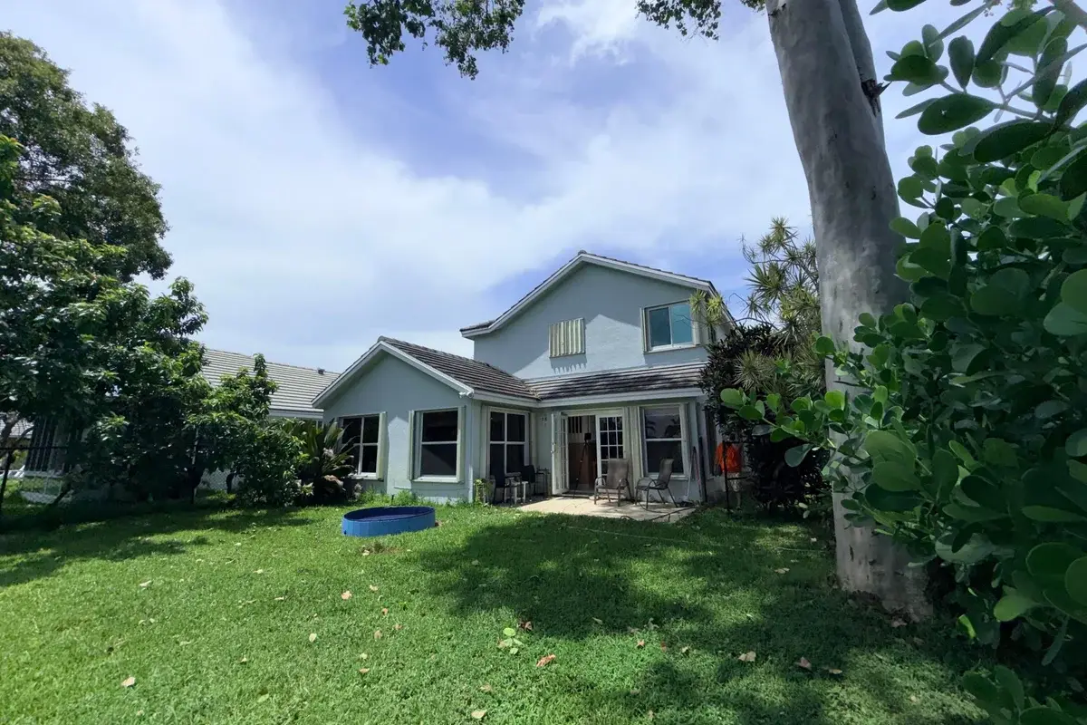 8870 Woodside Ct, Davie: photo 1 of 30