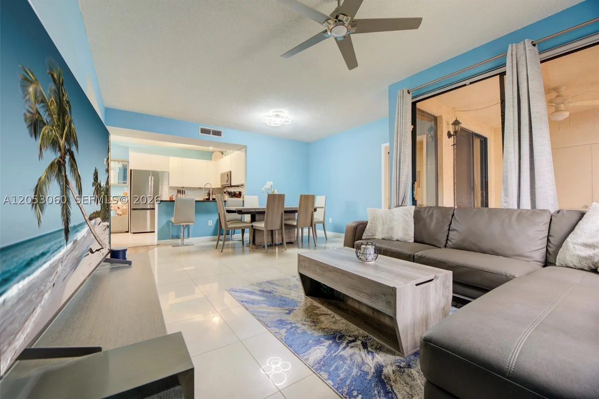11856 NW 11th St, Pembroke Pines: photo 1 of 34
