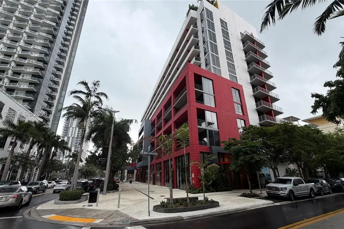 90 NE 32nd Ave #PH17, Miami: photo 1 of 30
