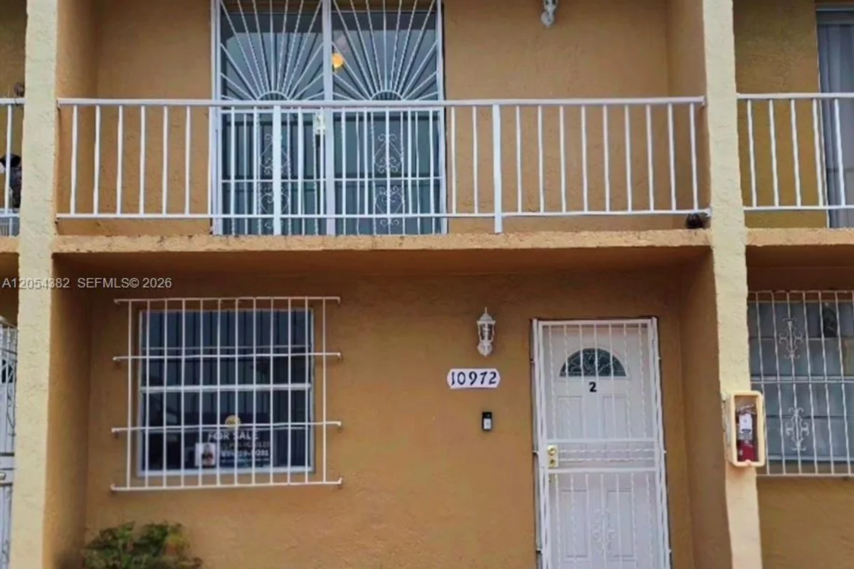 10972 SW 4th St #J2, Sweetwater: photo 1 of 15