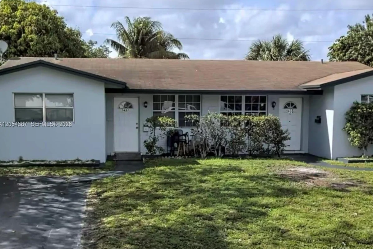 1431 NW 58th Ave, Lauderhill: photo 1 of 1