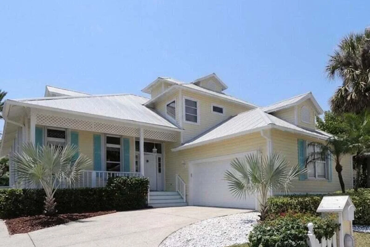 400 Seaside Ln, Juno Beach: photo 1 of 23