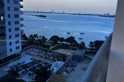 1750 N Bayshore Dr #1707, Miami: photo 1 of 20