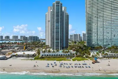 18911 Collins Ave #2502, Sunny Isles Beach: photo 1 of 21