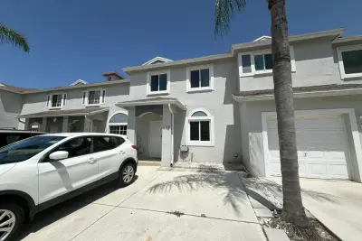 1420 SW 47th Ave, Deerfield Beach: photo 1 of 13