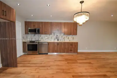2291 NW 48th Ter #214, Lauderhill: photo 1 of 22