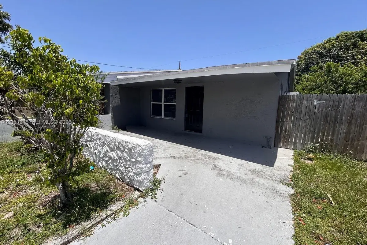 3070 NW 12th Ct #1-2, Fort Lauderdale: photo 1 of 16
