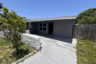 3070 NW 12th Ct #1-2, Fort Lauderdale: photo 1 of 16