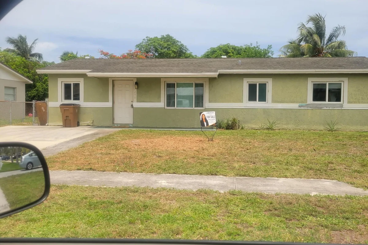 1250 SW 5th Ter, Deerfield Beach: photo 1 of 18