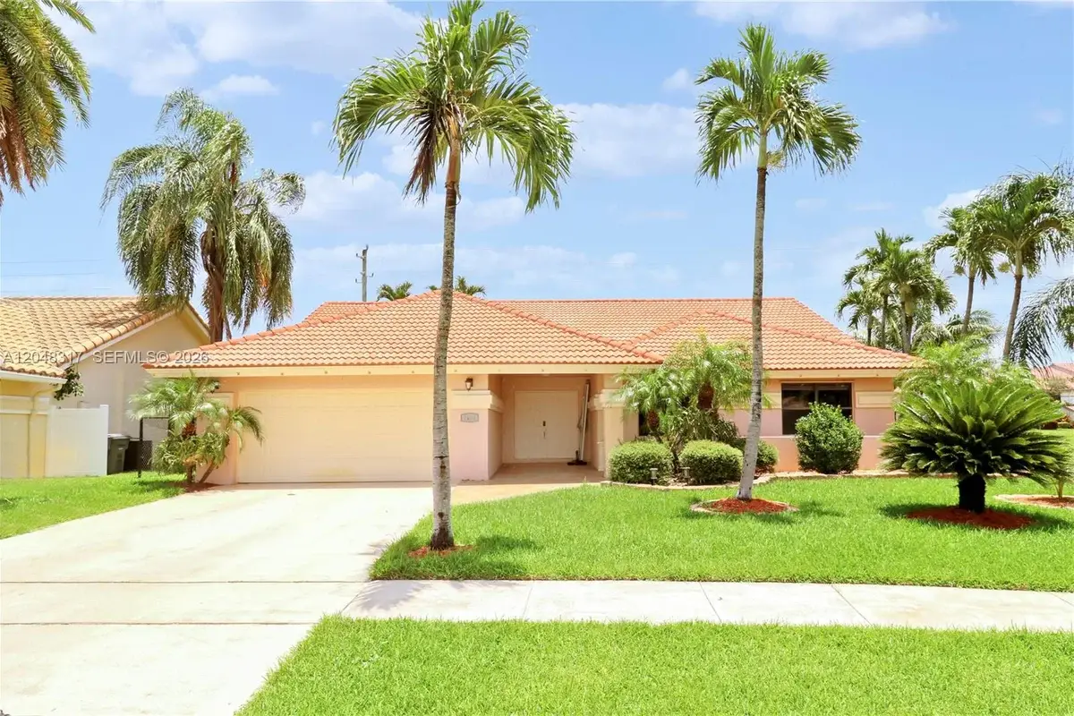 9496 Sun Pointe Dr, Boynton Beach: photo 1 of 32