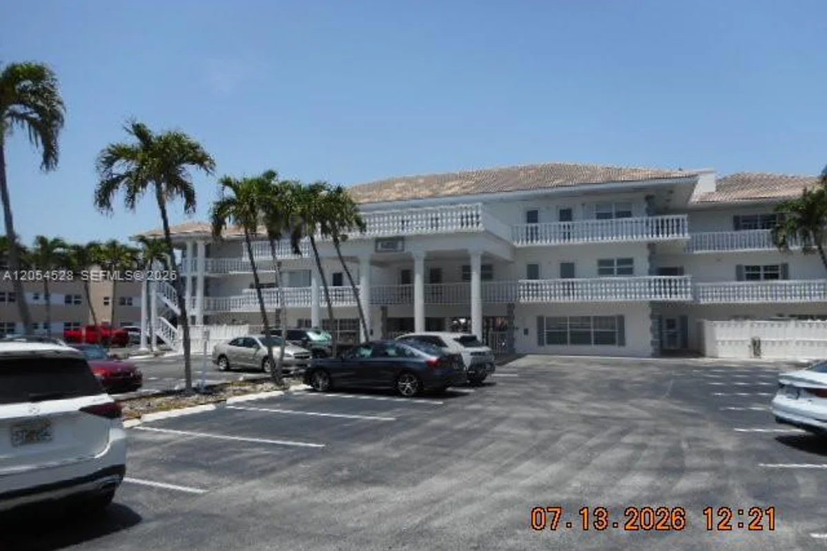 1461 S Ocean Blvd #101, Lauderdale-by-the-Sea: photo 1 of 45