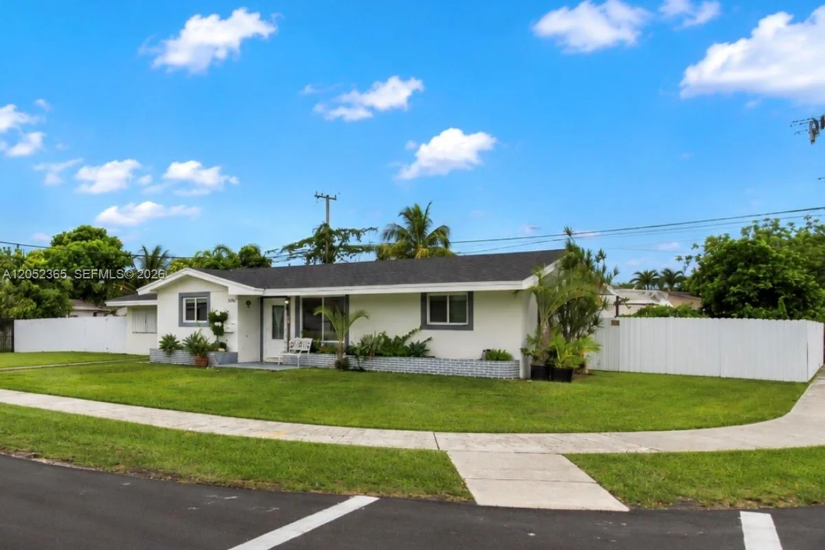 11241 SW 177th St, Miami: photo 1 of 29