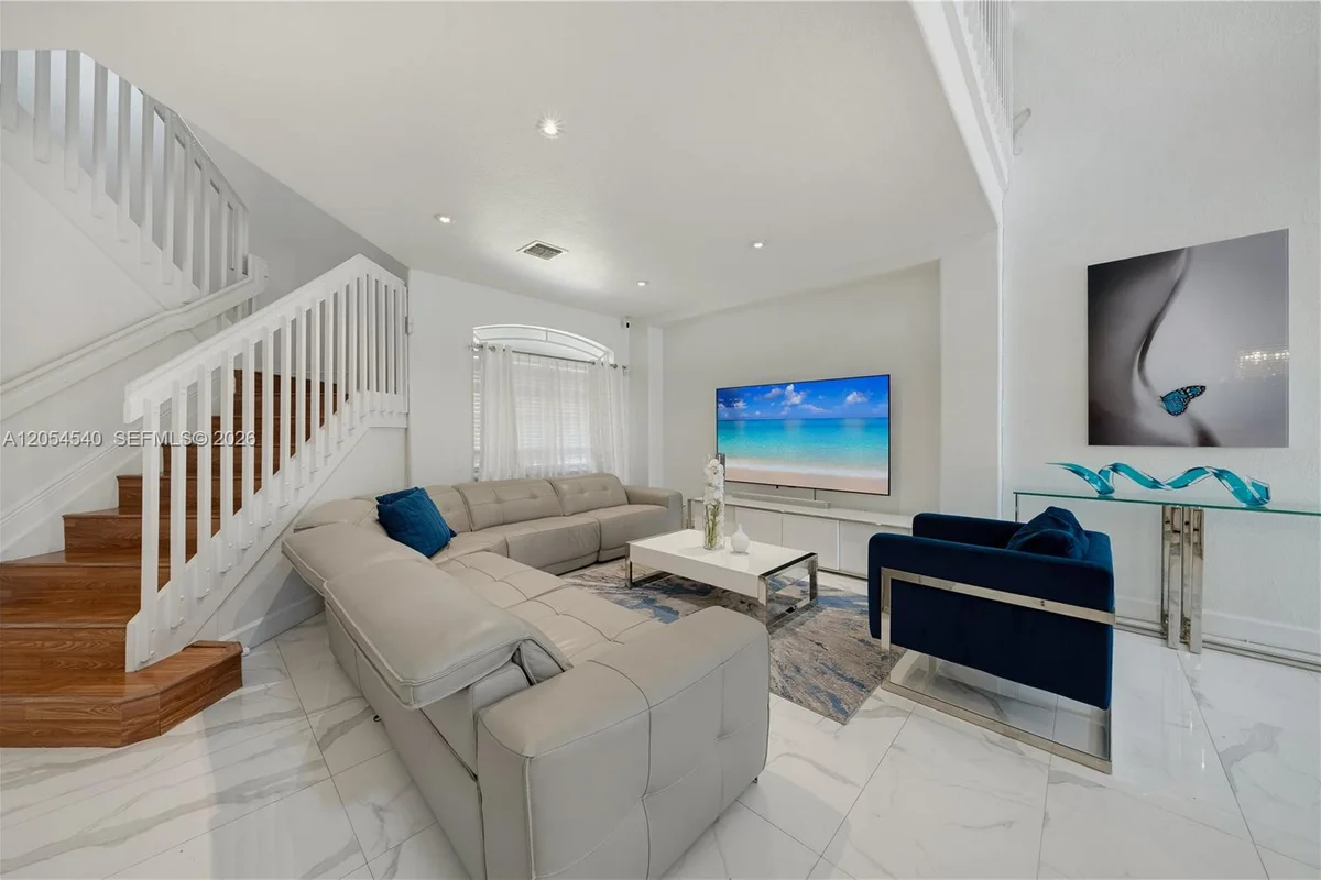 8770 SW 204th St, Cutler Bay: photo 1 of 30