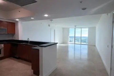 14951 Royal Oaks Ln #1607, North Miami: photo 1 of 8