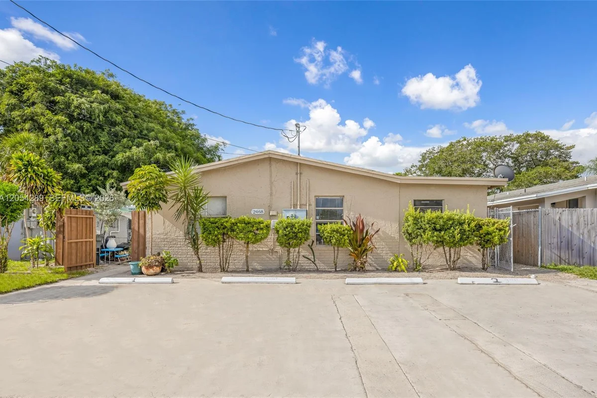 2468 NW 21st St #2, Fort Lauderdale: photo 1 of 22