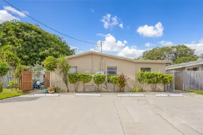 2468 NW 21st St #2, Fort Lauderdale: photo 1 of 22