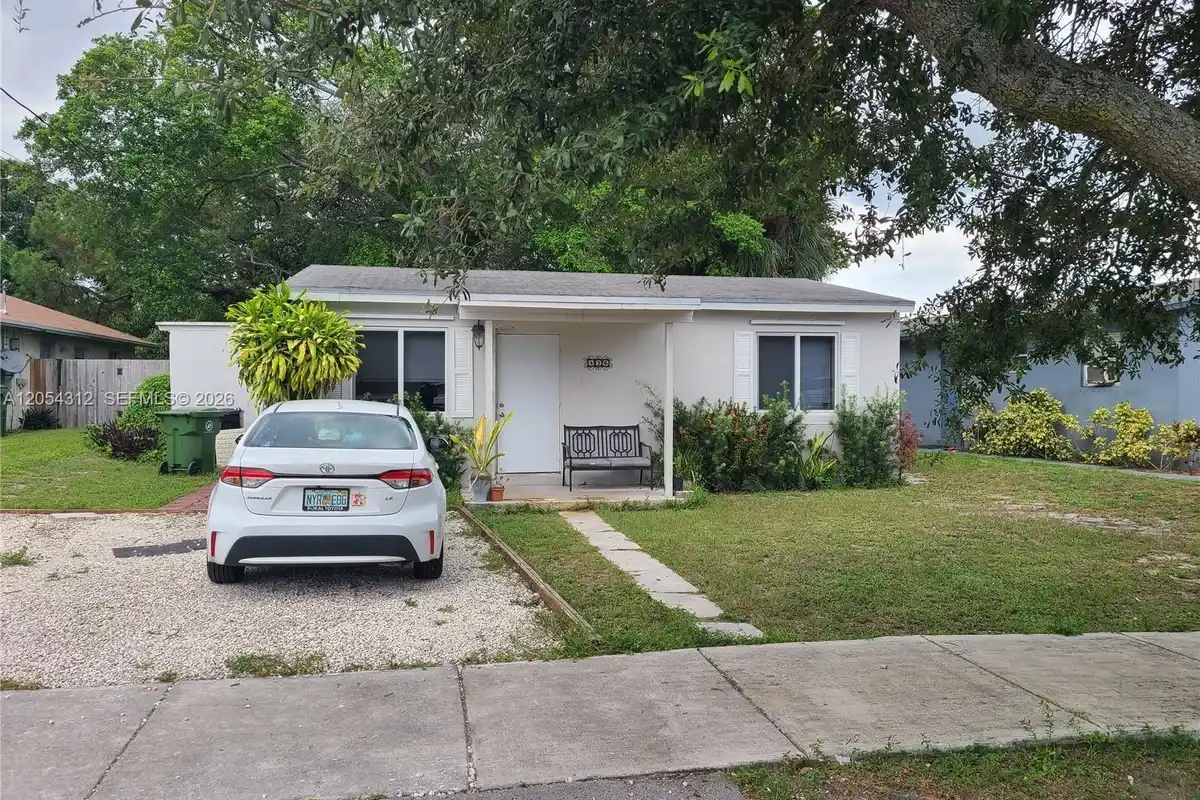 428 NW 21st Ter, Fort Lauderdale: photo 1 of 13