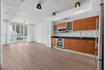 3470 E Coast Ave #H0505, Miami: photo 1 of 24