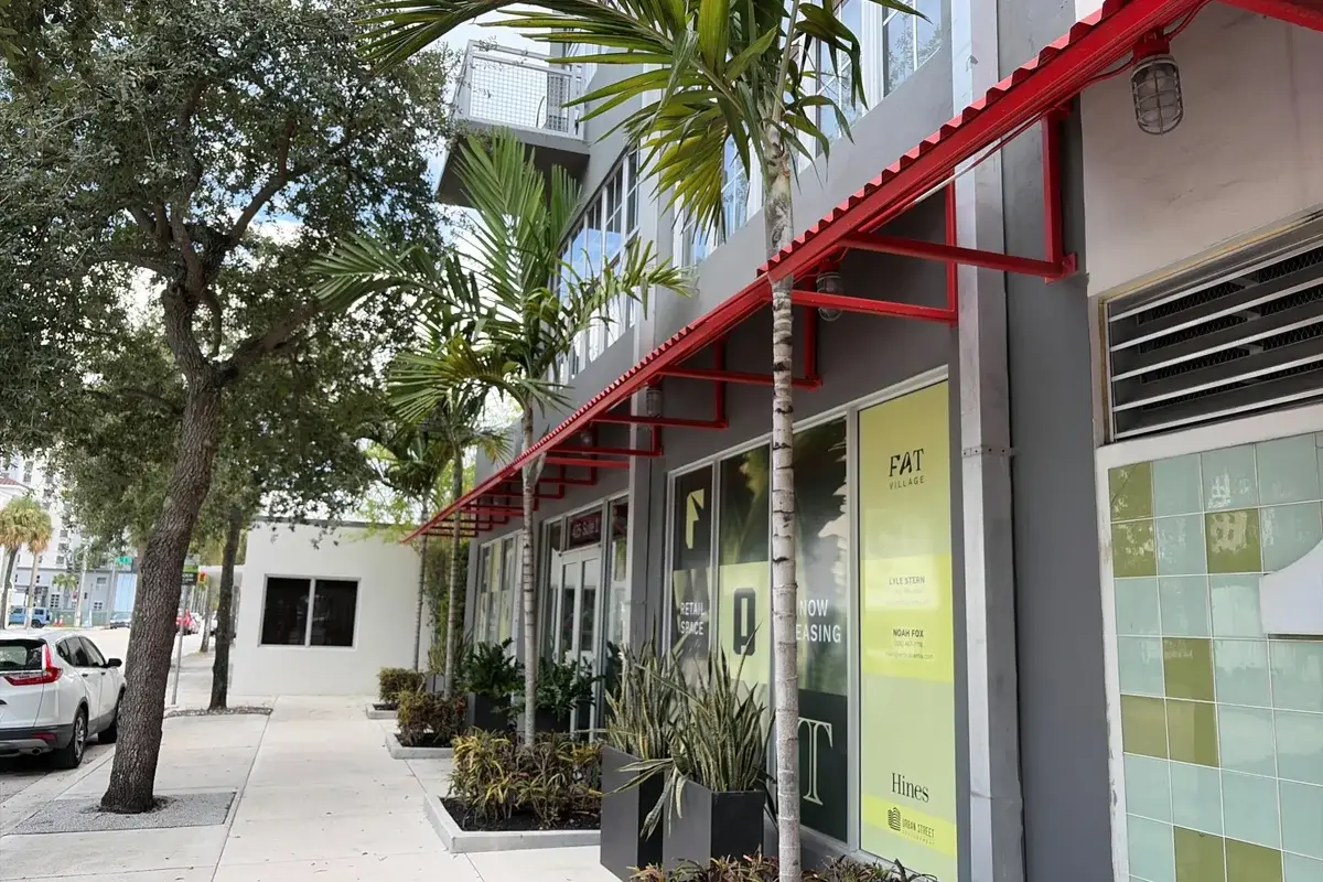 425 N Andrews Ave #206, Fort Lauderdale: photo 1 of 29
