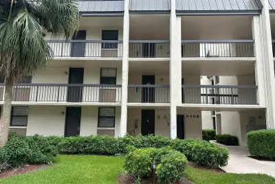 8409 Forest Hills Dr #205, Coral Springs: photo 1 of 51