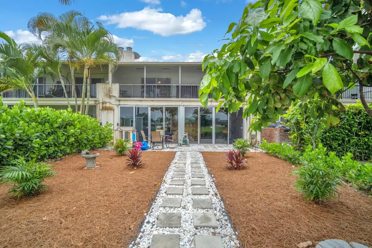 3119 N Palm Aire Dr, Pompano Beach: photo 1 of 53