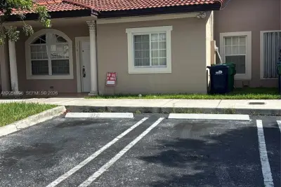 13781 SW 171st Ter, Miami: photo 1 of 13