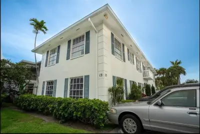 2201 NE 66th St #1302, Fort Lauderdale: photo 1 of 27