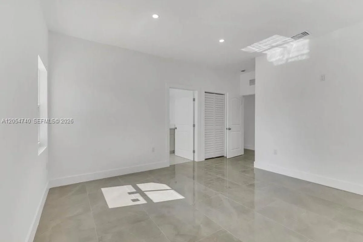 1539 44th Ave, Fort Lauderdale: photo 1 of 9