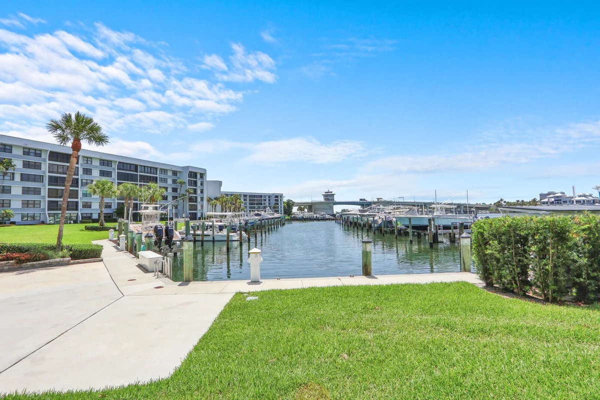 1648 Jupiter Cove Dr #214, Jupiter: photo 1 of 40