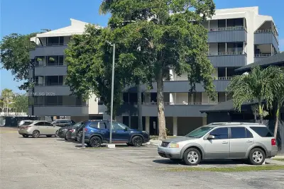 16220 NW 2nd Ave #312, Miami: photo 1 of 26