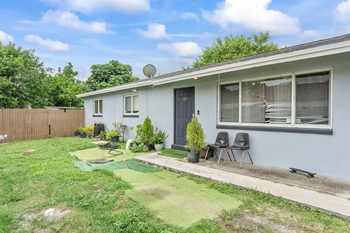 4116 Plumosa St, West Palm Beach: photo 1 of 31