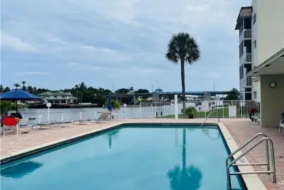 624 Snug Harbor Dr #B7, Boynton Beach: photo 1 of 19