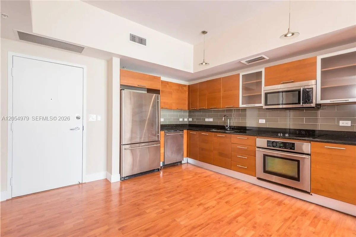 3470 E Coast Ave #H1609, Miami: photo 1 of 21