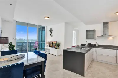 18201 Collins Ave #4705, Sunny Isles Beach: photo 1 of 46