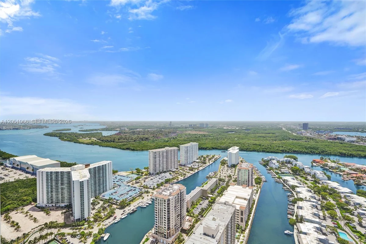 16001 Collins Ave #4305, Sunny Isles Beach: photo 1 of 35