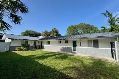 105-107 NE 30th Ct, Wilton Manors: photo 1 of 29