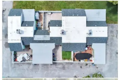 9234 SW 5th St #B, Boca Raton: photo 1 of 6