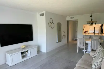 10001 Winding Lake Rd #106, Sunrise: photo 1 of 14