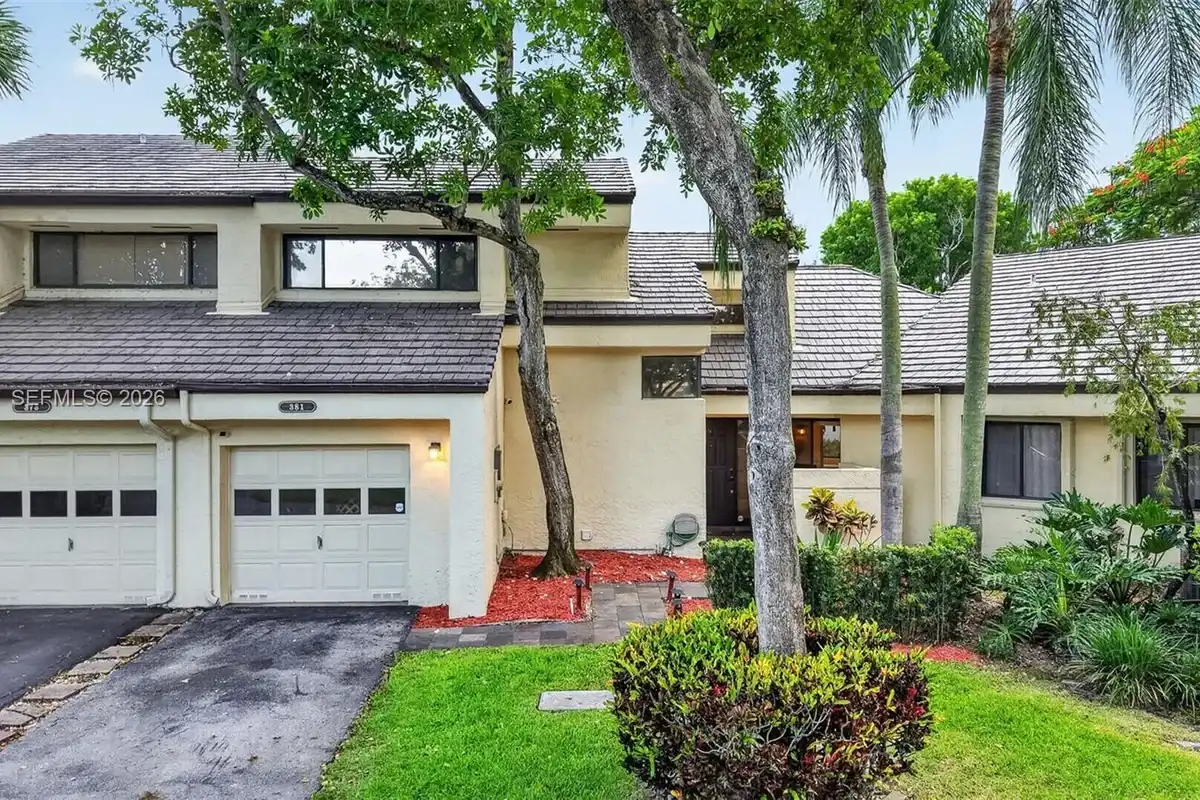 381 NW 94th Ter, Plantation: photo 1 of 50
