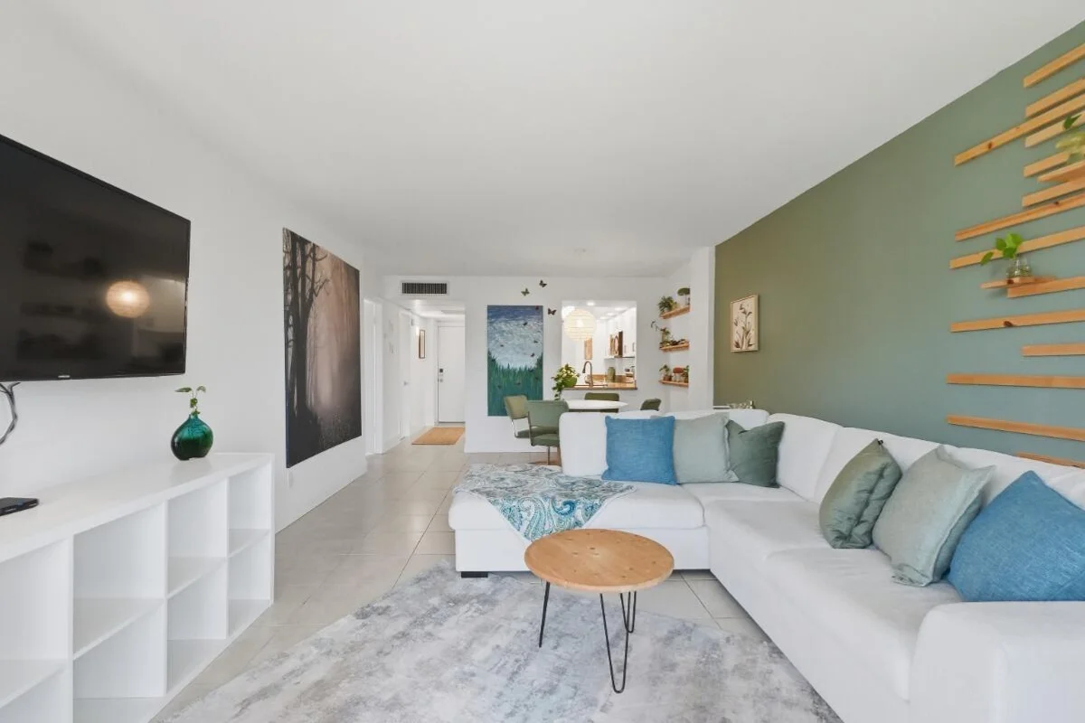 108 Royal Park Dr #1D, Oakland Park: photo 1 of 26