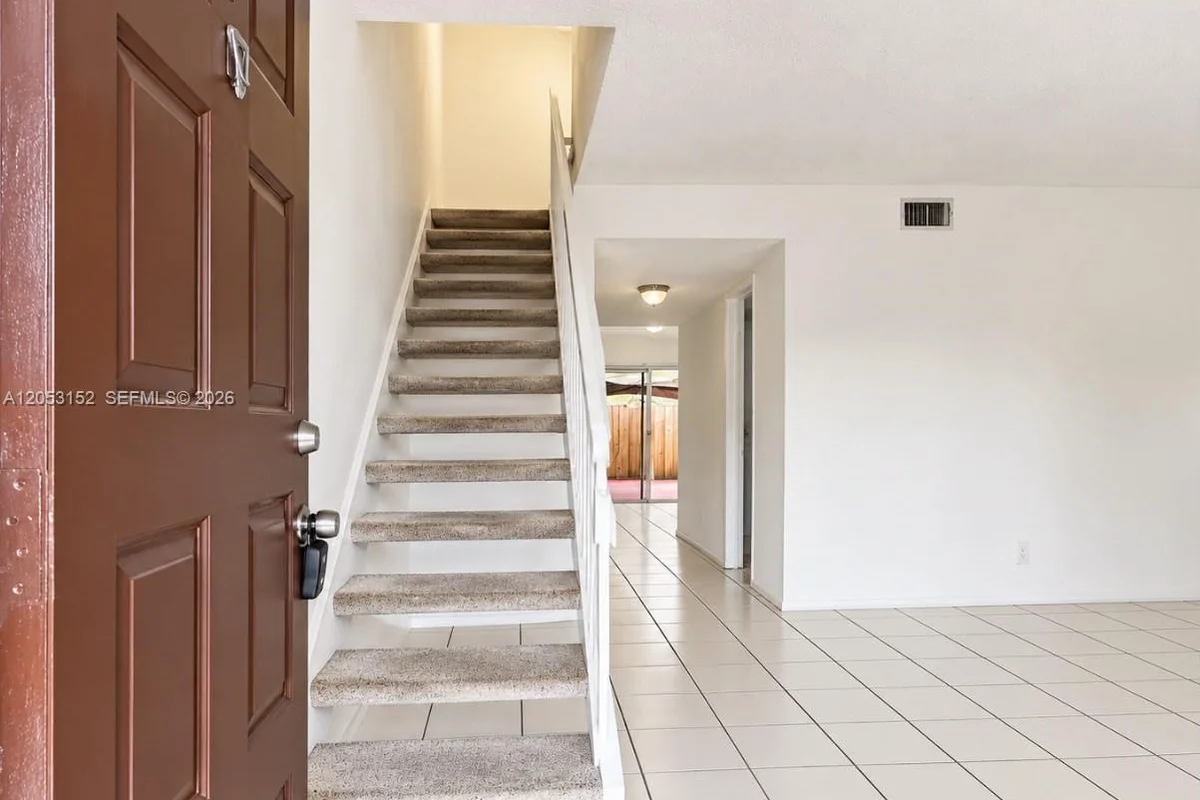 8261 NW 5th Ter #329, Miami: photo 1 of 16